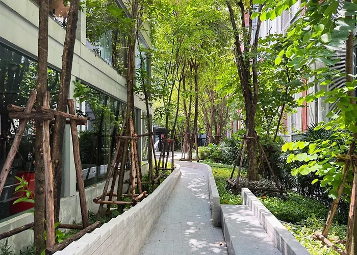 Near Bts L Workspace And Kitchen - Pool And Gym L Sontana Appartement Bangkok