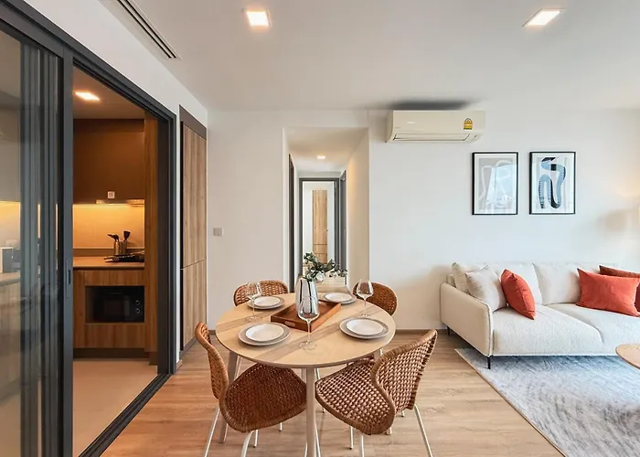 Near Bts L Workspace And Kitchen - Pool And Gym L Sontana Bangkok