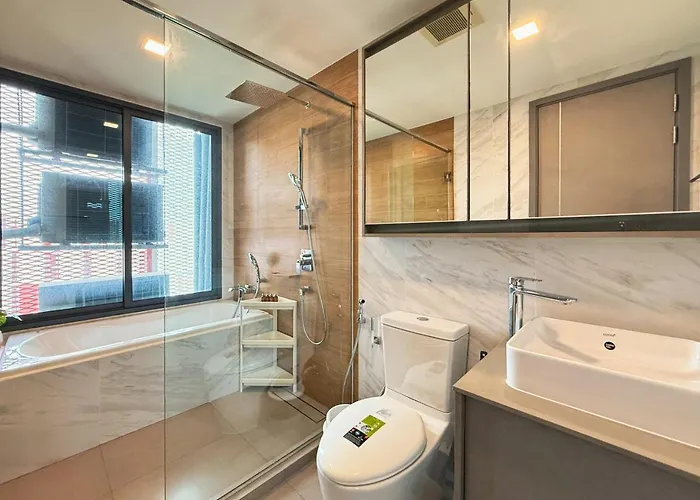 Near Bts L Workspace And Kitchen - Pool And Gym L Sontana Bangkok